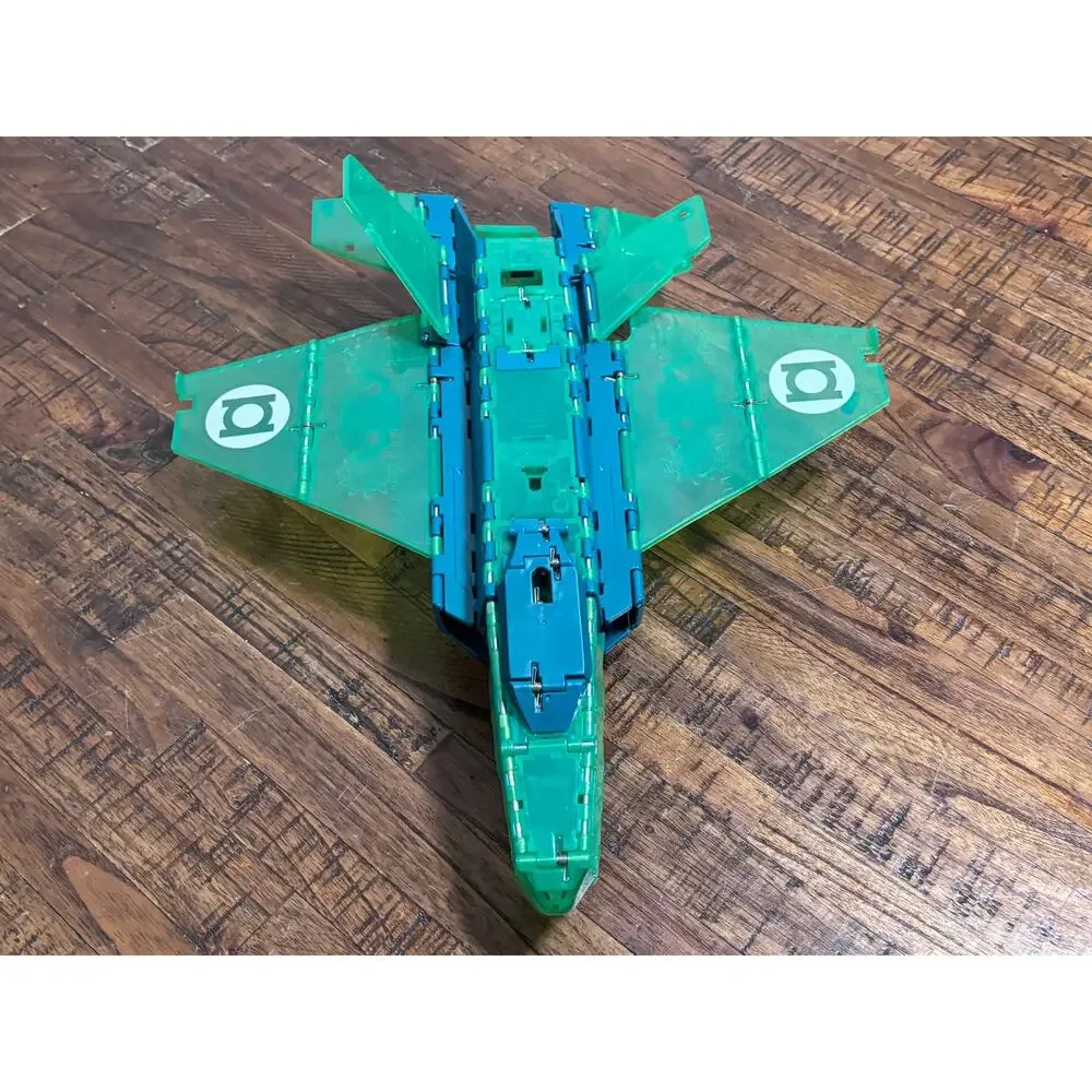 Green Lantern Hal Jordan Ring Blast Jet With Figure Transforms Jet To Tank
